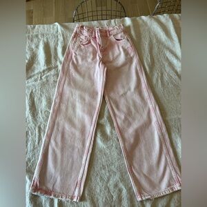 Great condition, pink wide leg girls denim Zara jeans.